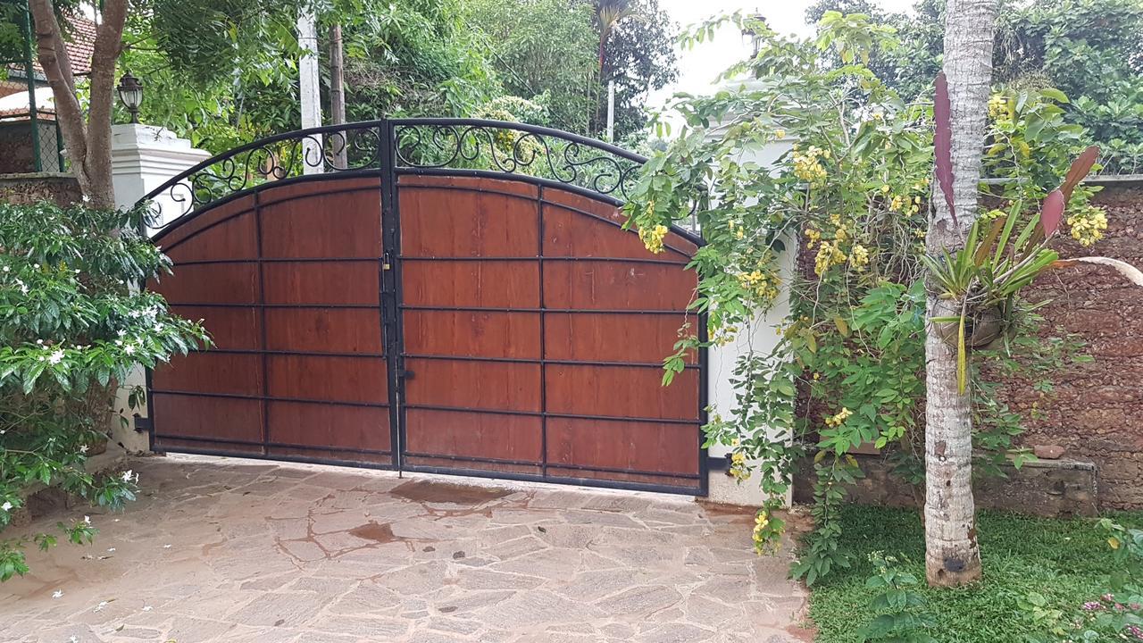 Siriniwasa Luxury Villa With Private Pool Induruwa Kültér fotó