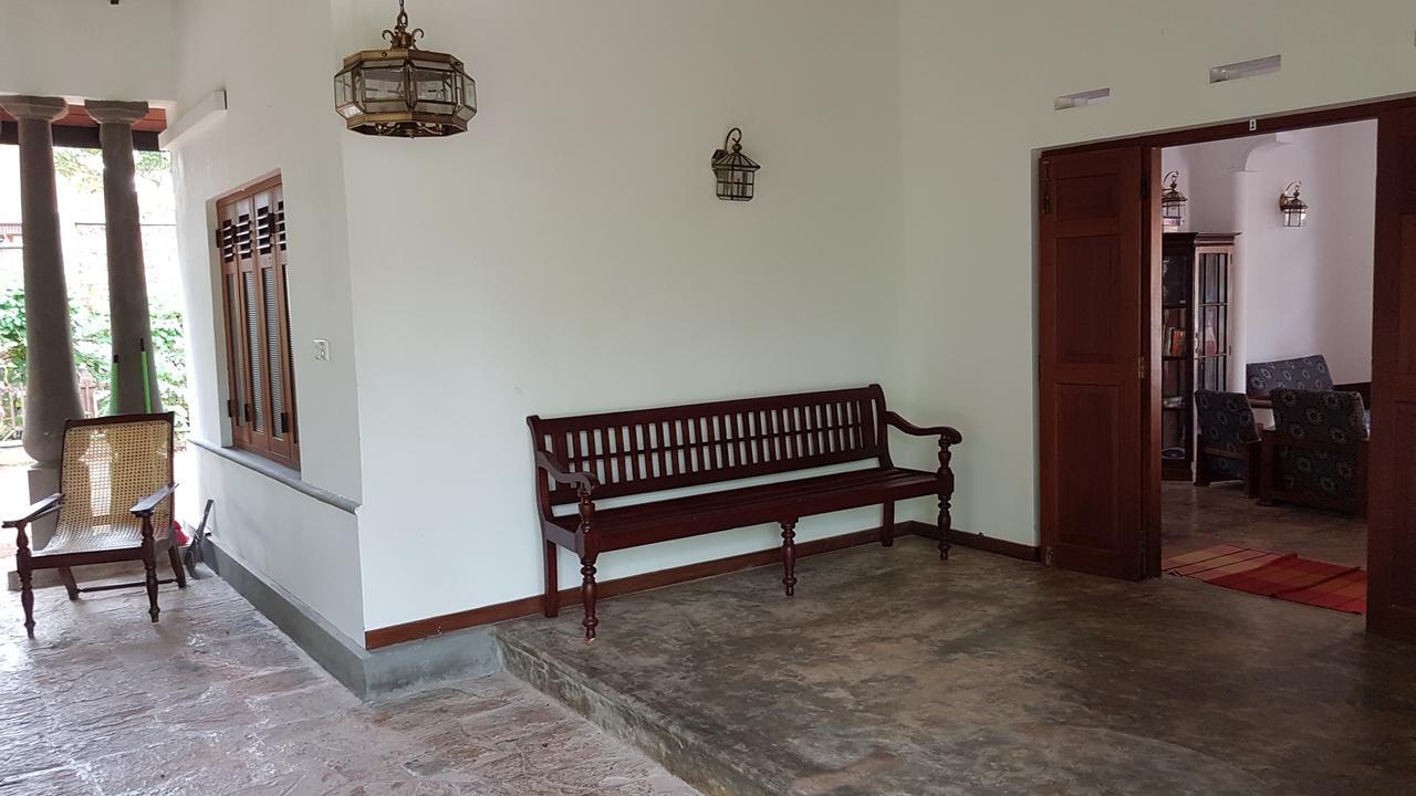 Siriniwasa Luxury Villa With Private Pool Induruwa Kültér fotó